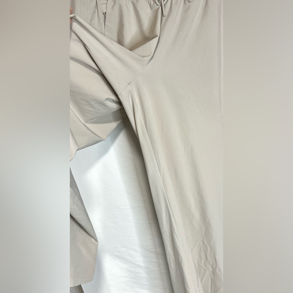Athleta High Rise Wide Leg Cropped Endeavor Pants Activewear Casual Travel Light - Picture 5 of 10